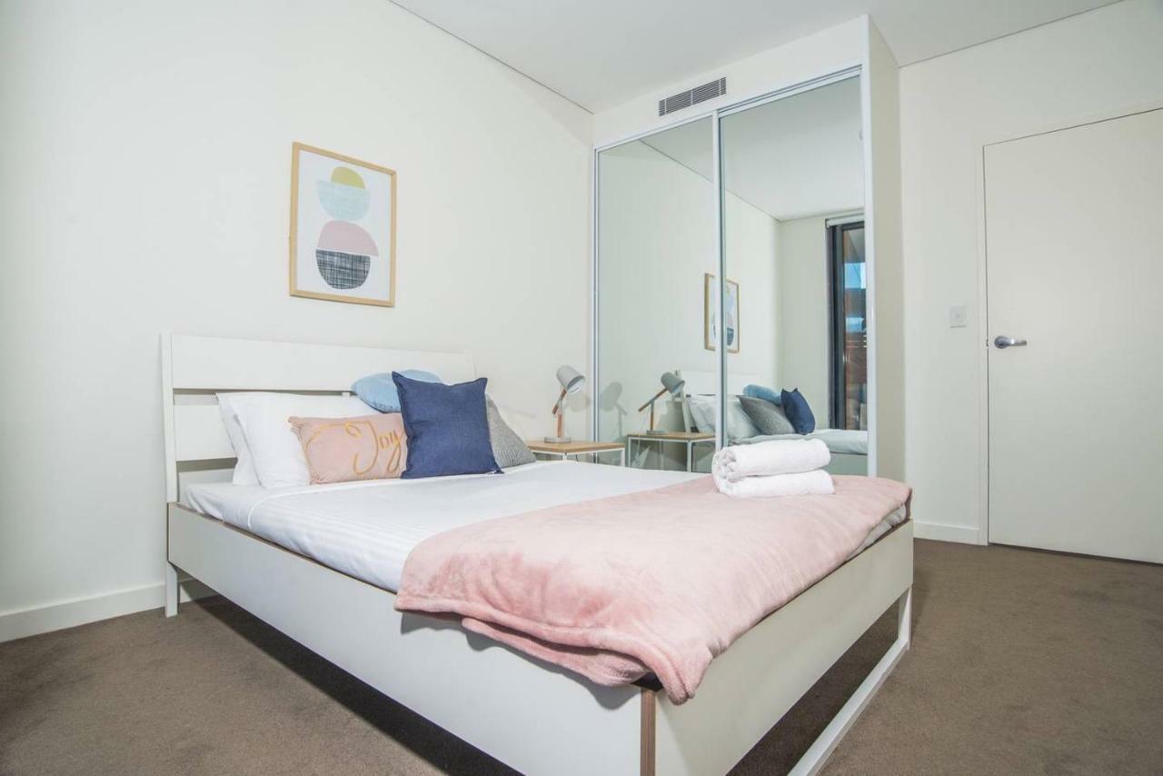 Cozy One Bed Apt Closes To Airport In Arncliffe Sydney Bagian luar foto